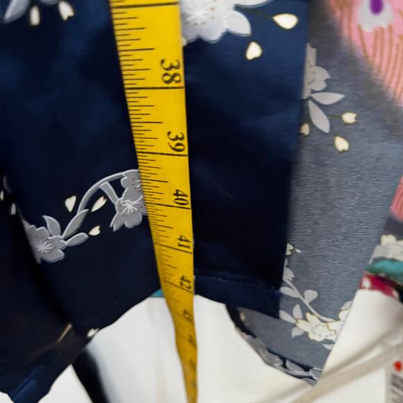 Oriental Village Silk Collection Blue Floral Kimono Robe Silk Loungewear OS - Picture 4 of 5